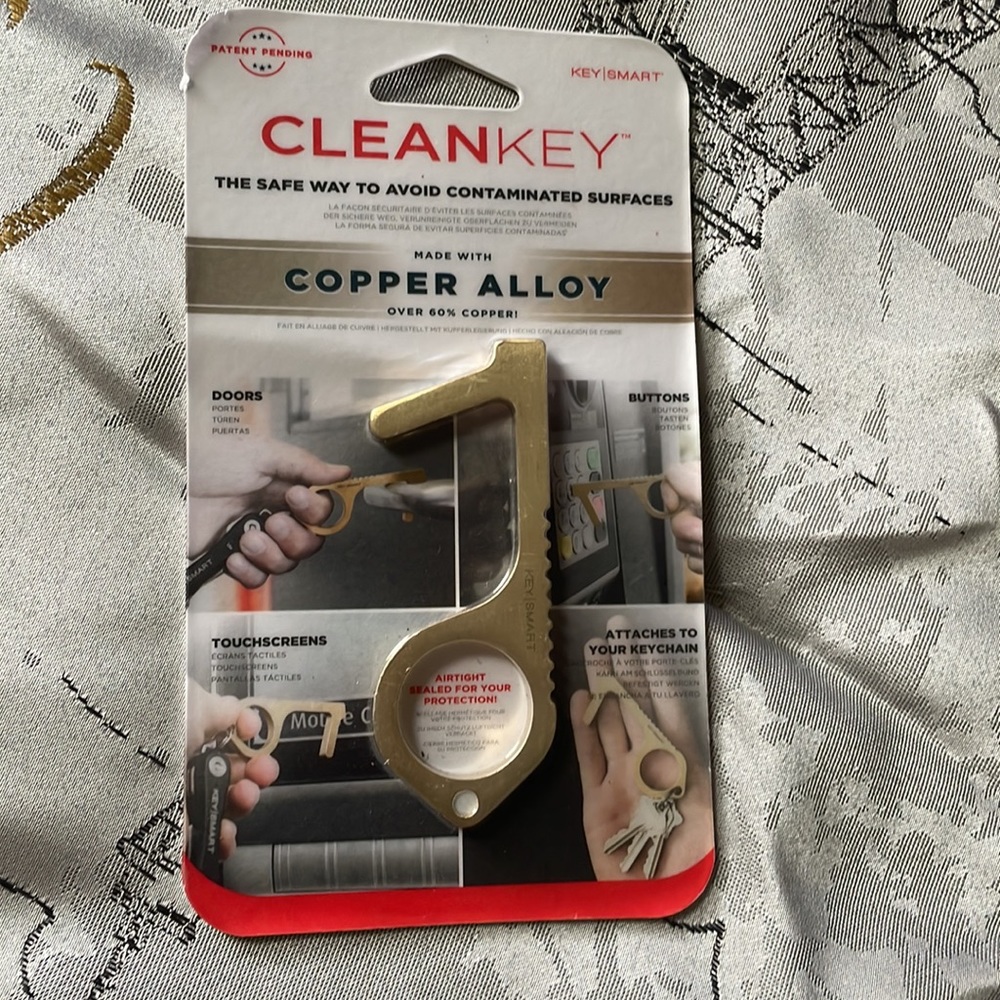 KEYSMART CLEANKEY Kills 99.9% of Bacteria Tool Brass Key Touch Screens NEW!